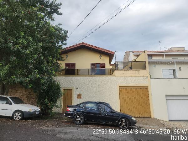 Casa em leilão em Itatiba
