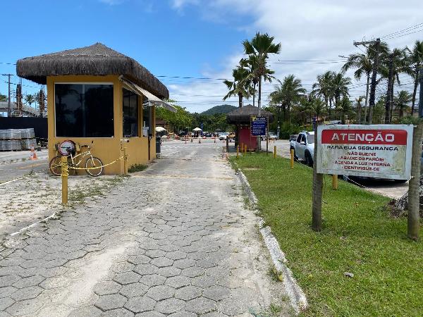 Casa em leilão em Bertioga