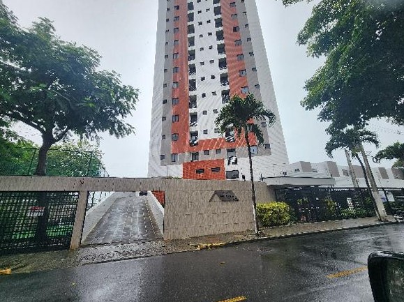 Apartamento em leilão em Recife
