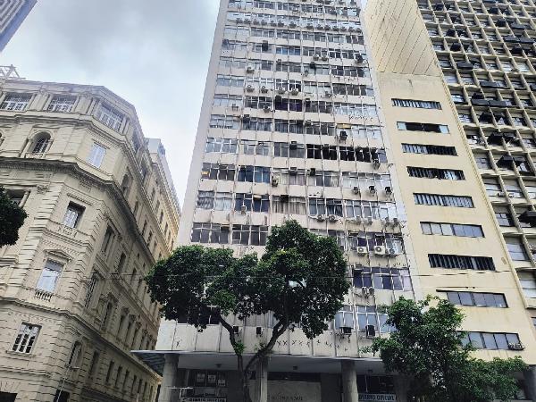 Imóvel comercial em leilão em Rio De Janeiro