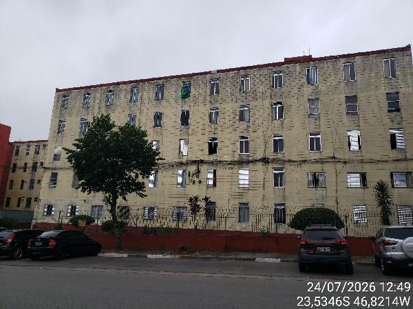 Apartamento em leilão em Carapicuiba