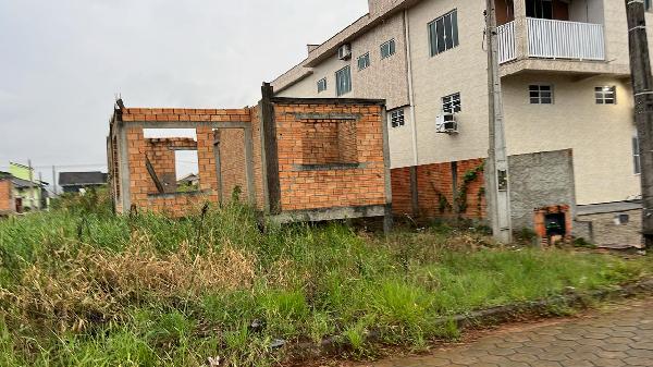 Terreno em leilão em Criciuma
