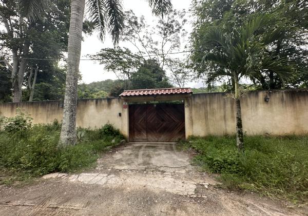 Casa em leilão em Marica