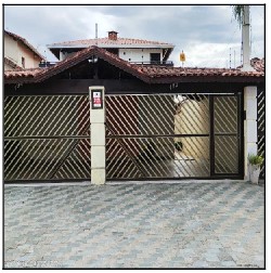 Casa em leilão em Praia Grande