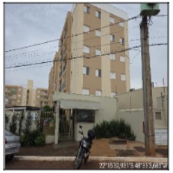 Apartamento em leilão em Jau