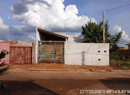 Casa em leilão em Pitangueiras
