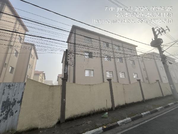 Apartamento em leilão em Itaquaquecetuba