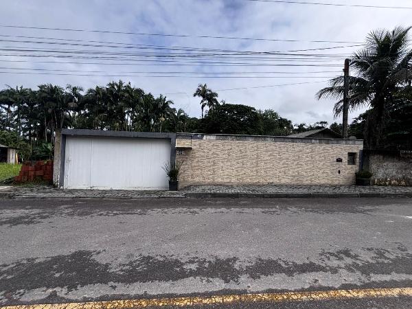 Casa em leilão em Antonina