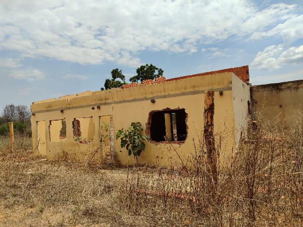 Casa em leilão em Matias Cardoso