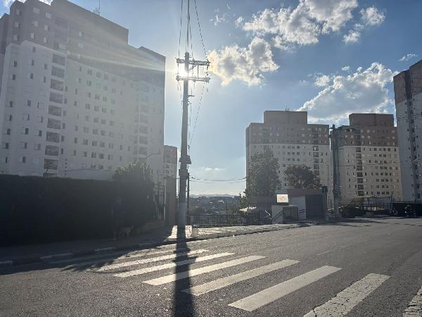 Apartamento em leilão em Carapicuiba