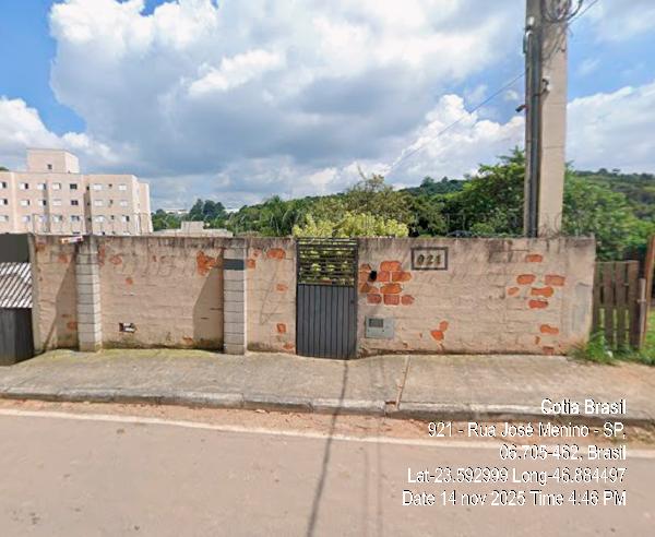 Apartamento em leilão em Cotia