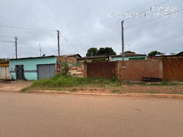 Casa em leilão em Santo Antonio Do Descoberto