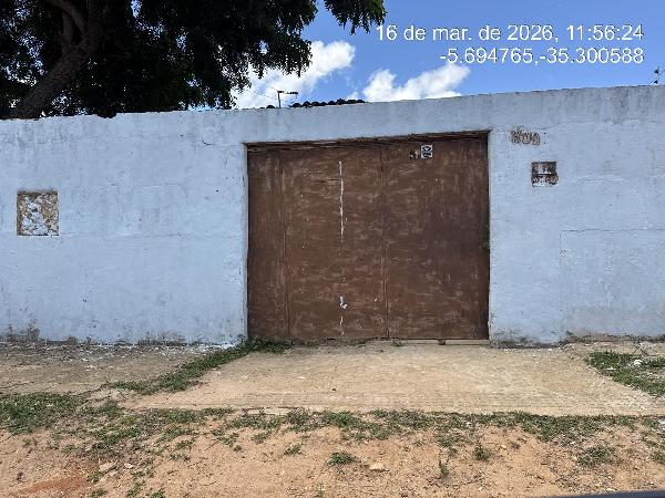 Casa em leilão em Extremoz