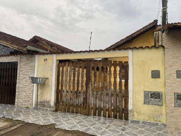 Casa em leilão em Itanhaem