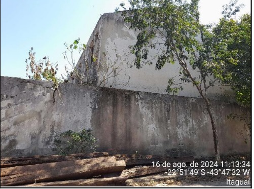 Casa em leilão em Itaguai