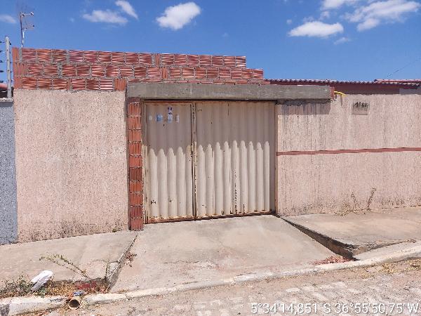 Casa em leilão em Acu