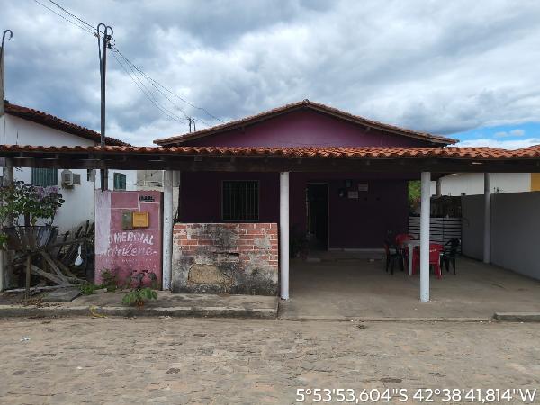 Casa em leilão em Agua Branca