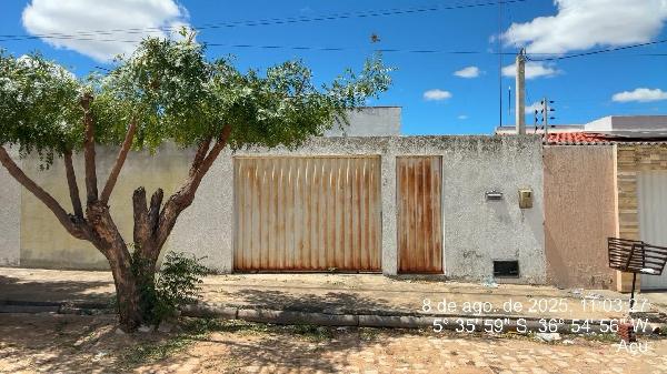 Casa em leilão em Acu