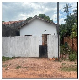 Casa em leilão em Mae Do Rio