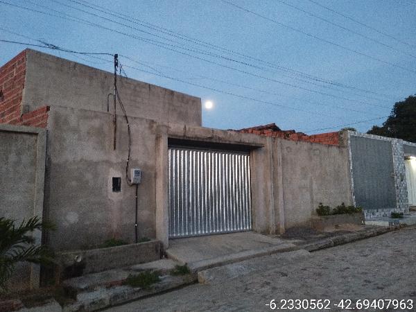 Casa em leilão em Regeneracao