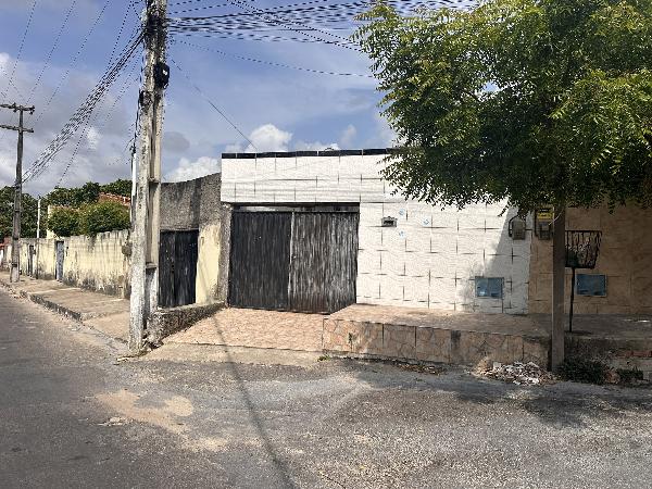 Casa em leilão em Horizonte