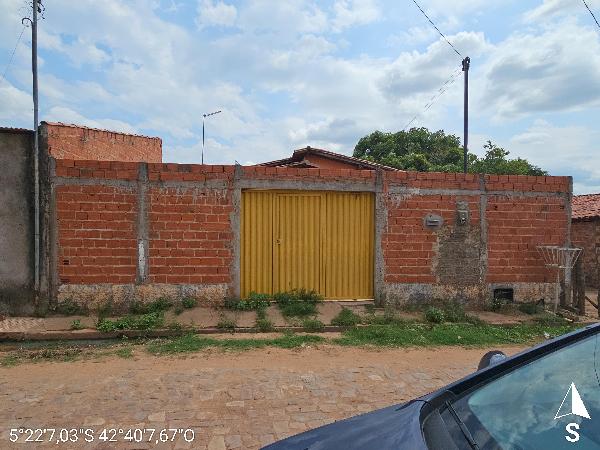Casa em leilão em Demerval Lobao