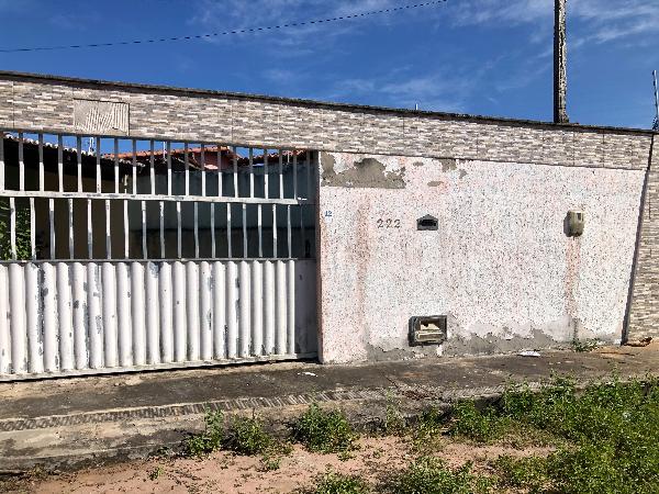Casa em leilão em Extremoz