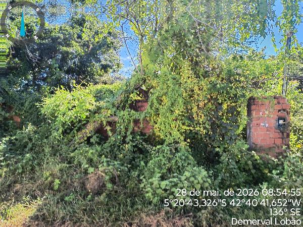 Casa em leilão em Demerval Lobao