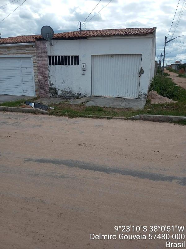 Casa em leilão em Delmiro Gouveia