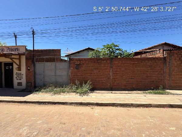 Casa em leilão em Altos