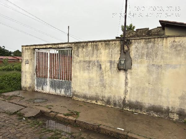 Casa em leilão em Agua Branca