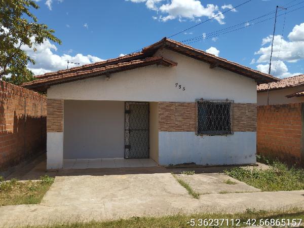 Casa em leilão em Demerval Lobao