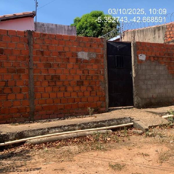 Casa em leilão em Demerval Lobao