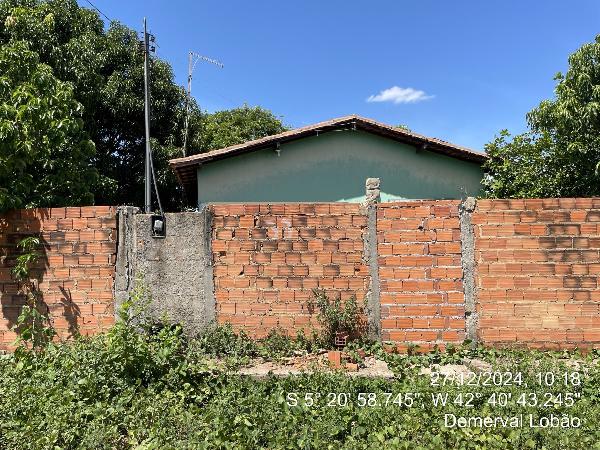 Casa em leilão em Demerval Lobao