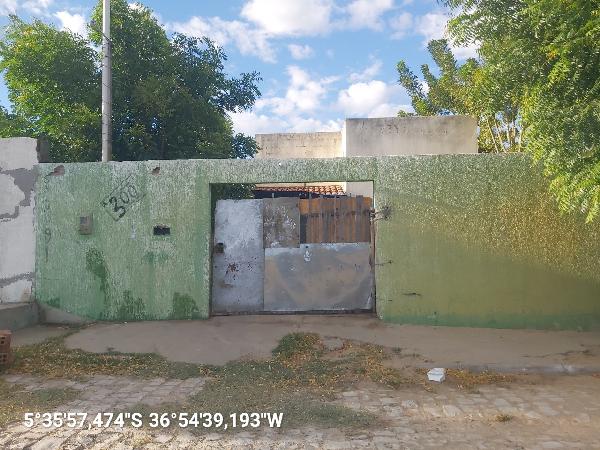 Casa em leilão em Acu