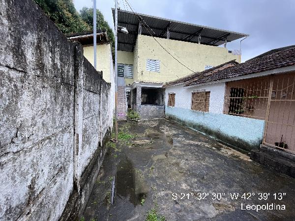 Casa em leilão em Leopoldina