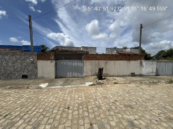 Casa em leilão em Extremoz