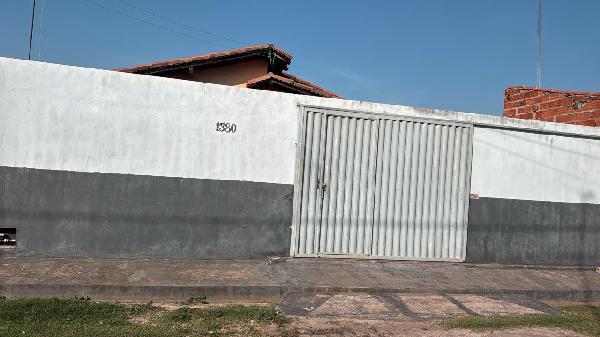 Casa em leilão em Demerval Lobao