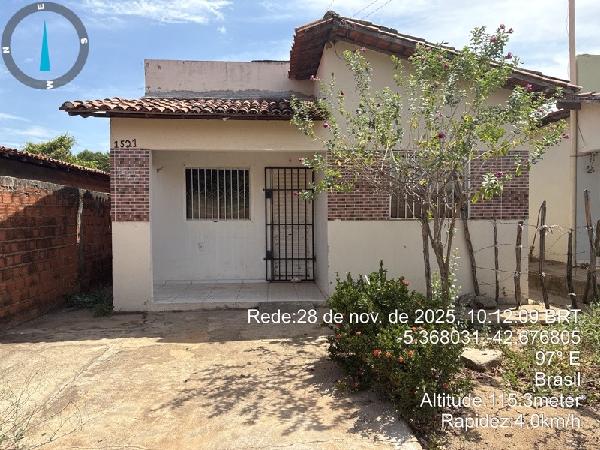 Casa em leilão em Demerval Lobao