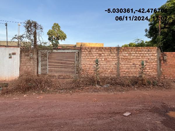 Casa em leilão em Altos