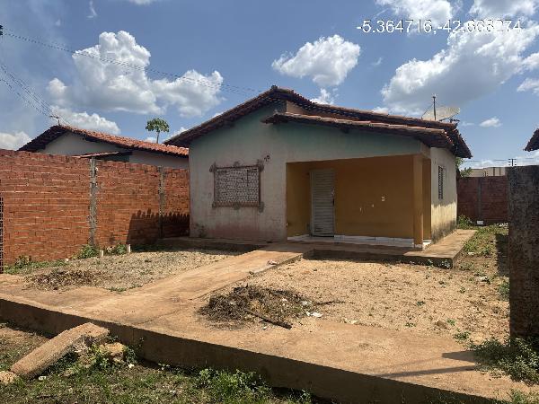 Casa em leilão em Demerval Lobao
