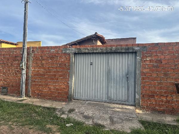 Casa em leilão em Demerval Lobao