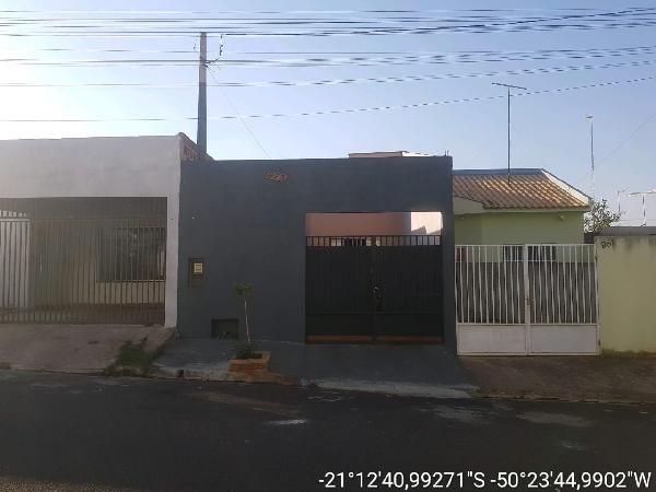 Casa em leilão em Aracatuba