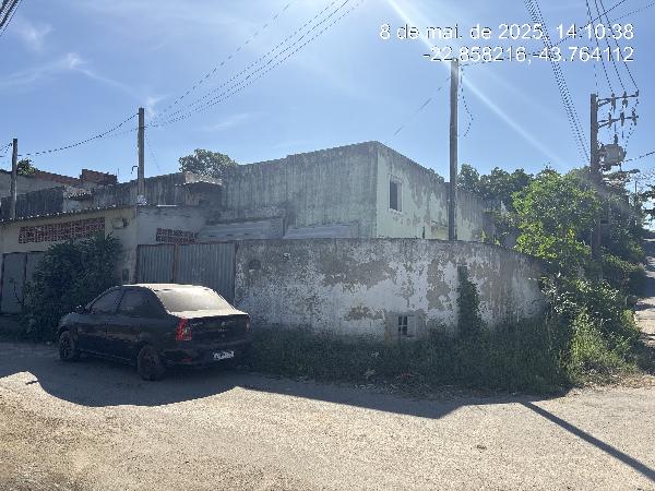 Casa em leilão em Itaguai