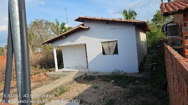 Casa em leilão em Demerval Lobao