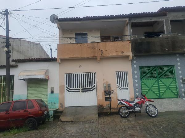 Casa em leilão em Itapetinga