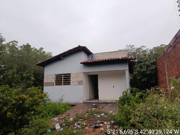 Casa em leilão em Demerval Lobao