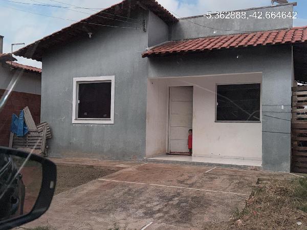 Casa em leilão em Demerval Lobao