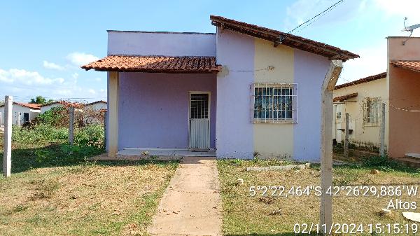 Casa em leilão em Altos
