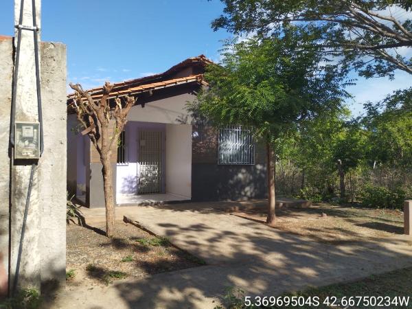 Casa em leilão em Demerval Lobao